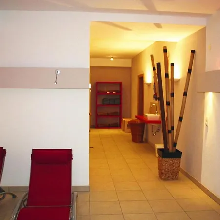 Home, Nyaraló