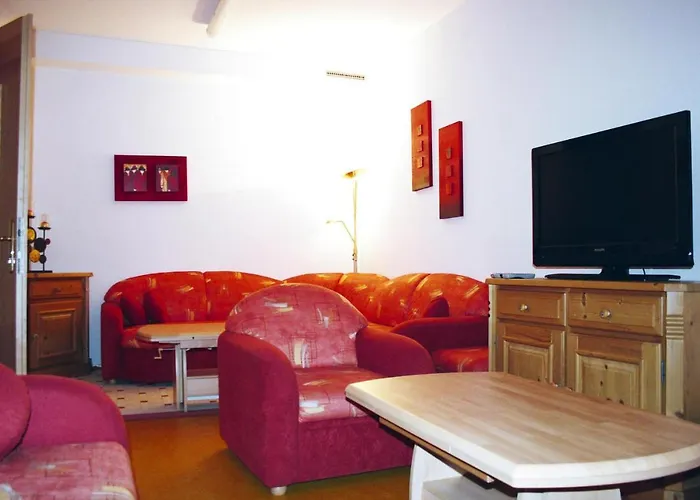 בית נופש In With Panoramic Mountain Views *