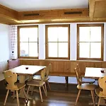 度假居 In With Panoramic Mountain Views