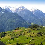 度假居 In With Panoramic Mountain Views 费斯