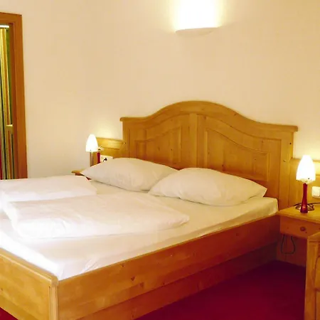 In With Panoramic Mountain Views Ferienhaus *